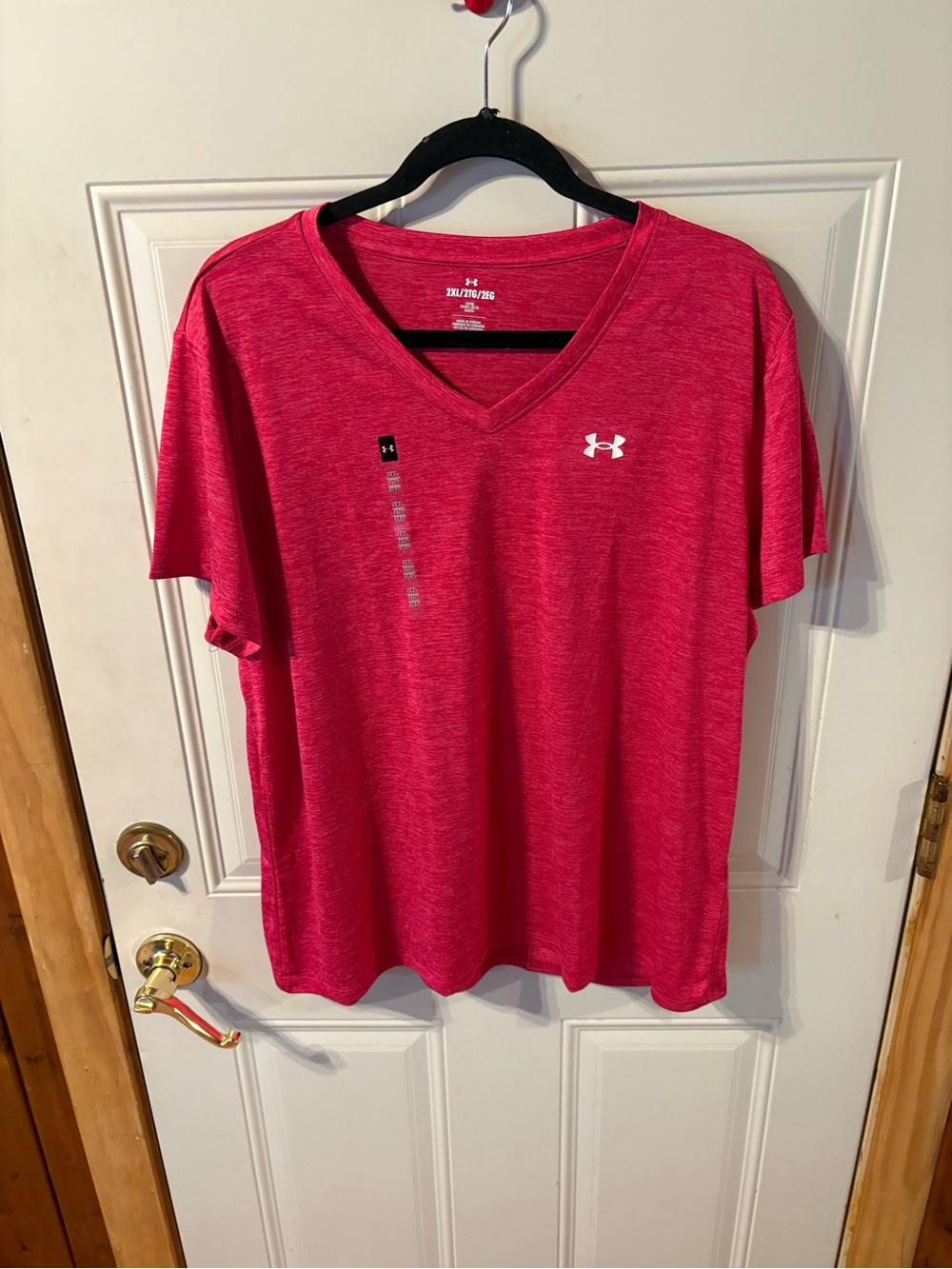 Under Armor Pink Tee Size 2XL New With Tags